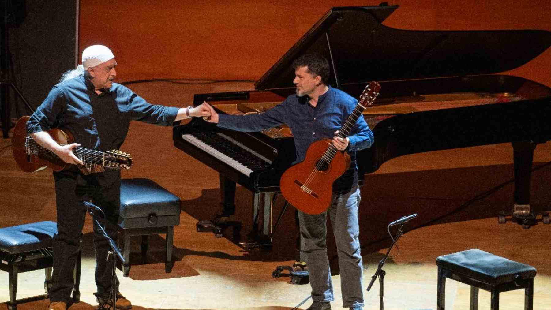 Egberto Gismonti y Daniel Murray, en el auditorio del Conservatorio Superior de Baleares.