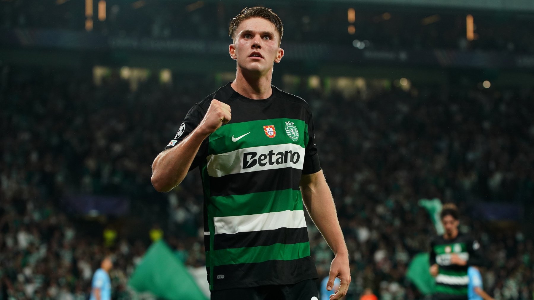 Viktor Gyökeres celebra un gol con el Sporting de Portugal. (Getty)