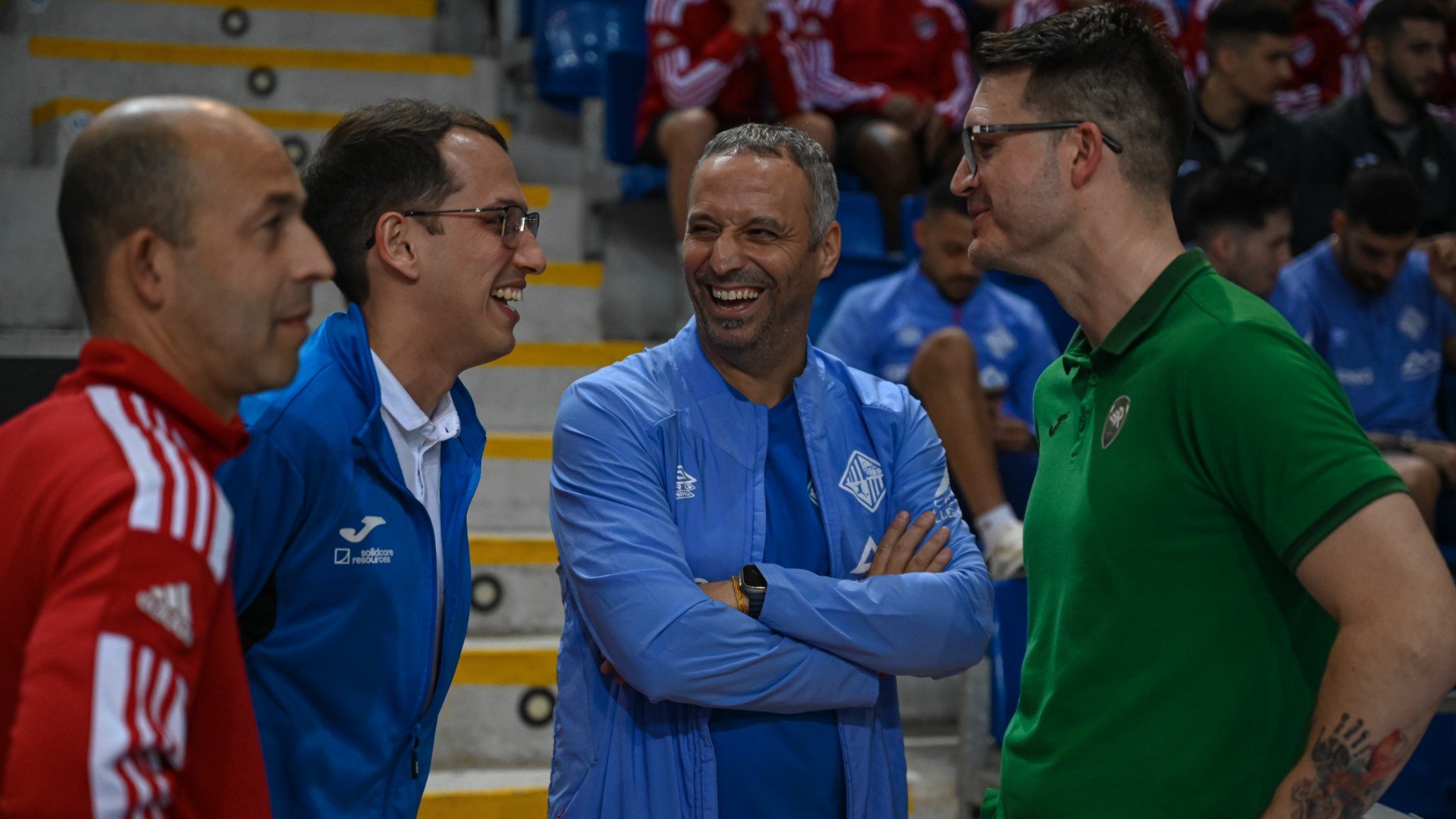 Los cuatro entrenadores, en la recepción a los equipos.