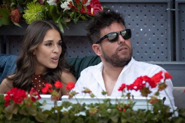 Pablo López junto a Laura, su pareja. (Foto: Gtres)