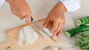 Cebolla, Cortando, Chef, Trucos de cocina, Cortar cebolla sin llorar