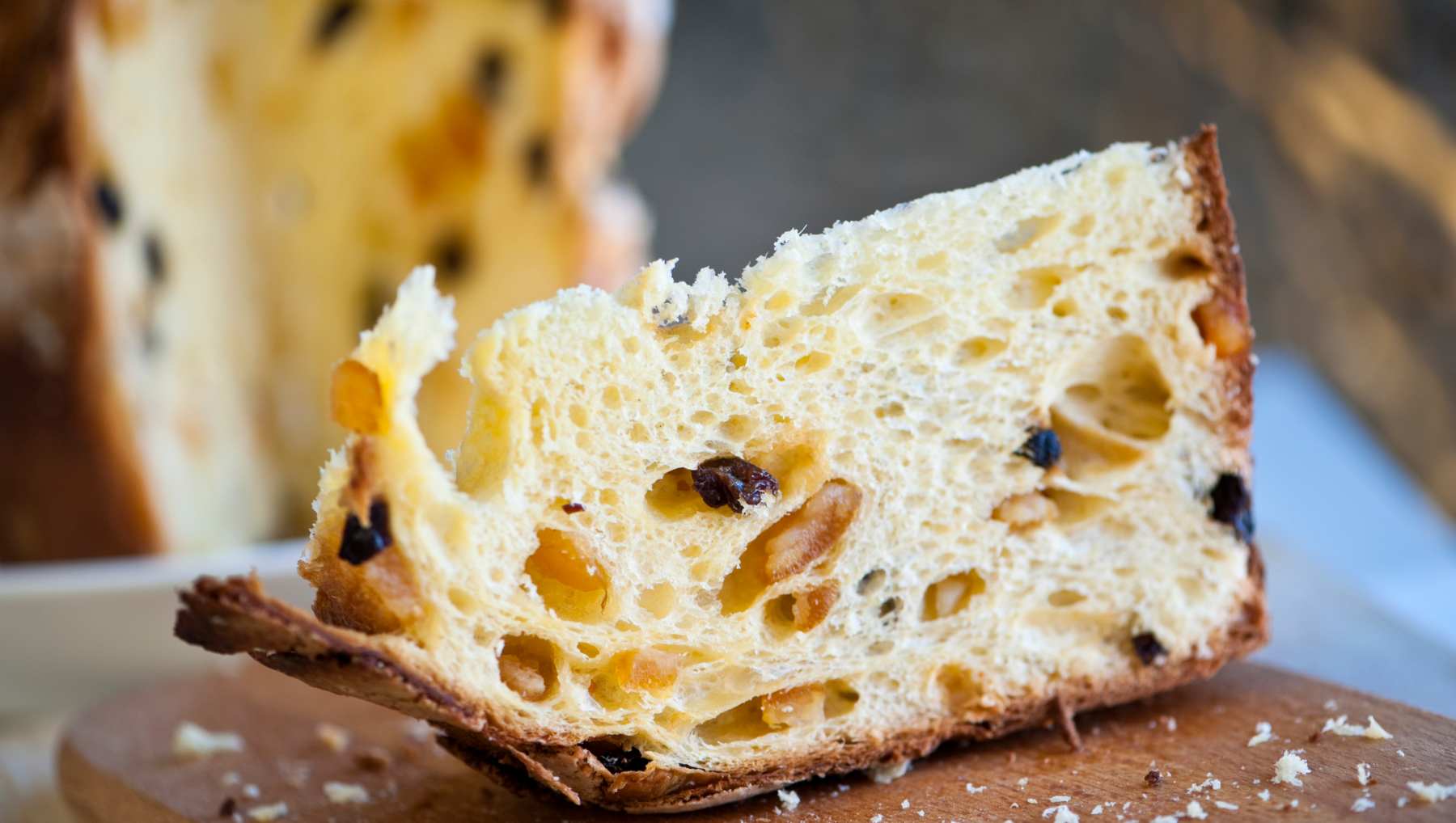 Pastel de yogur y frutos secos.