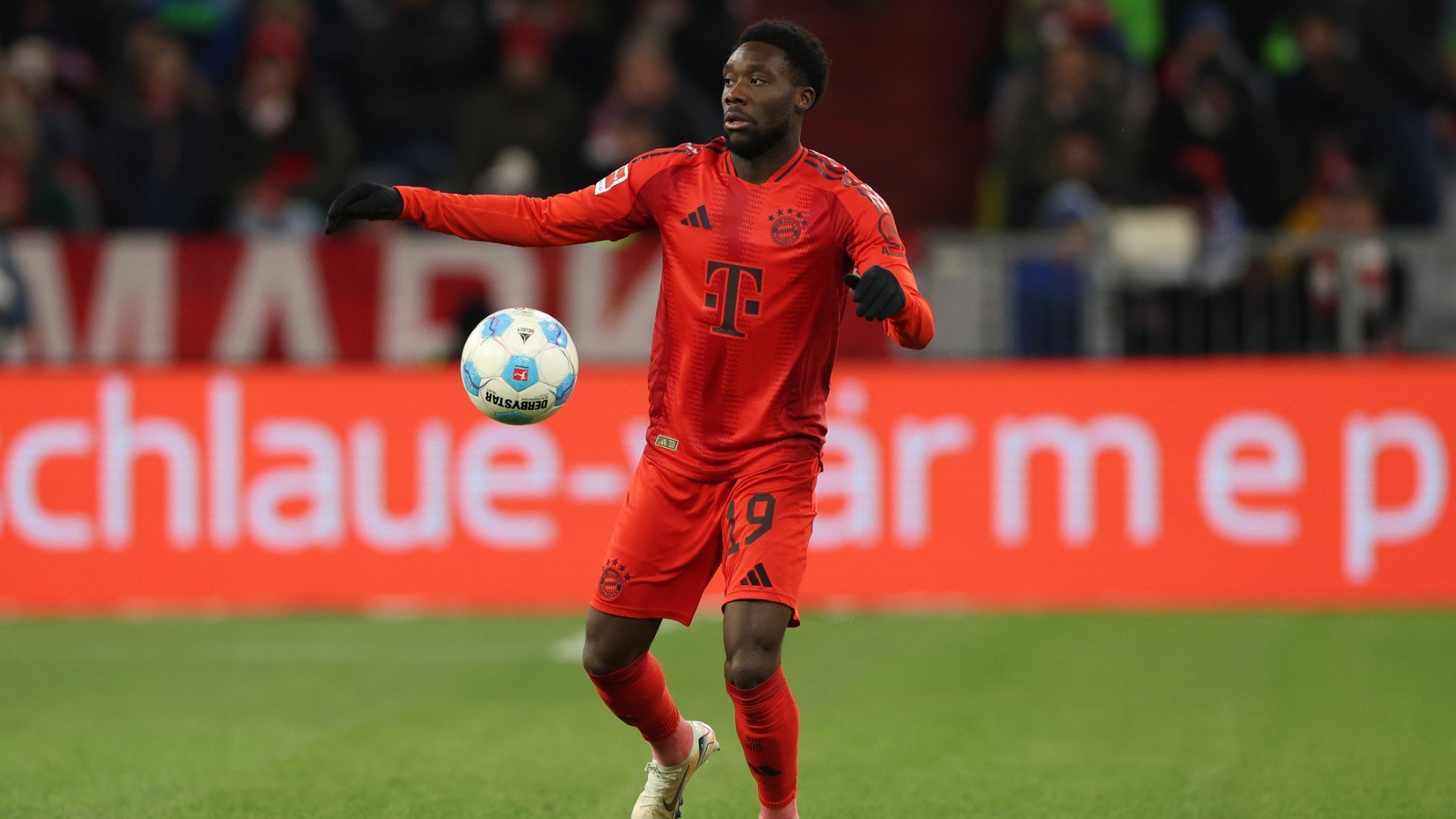 Alphonso Davies, con el Bayern. (Getty)