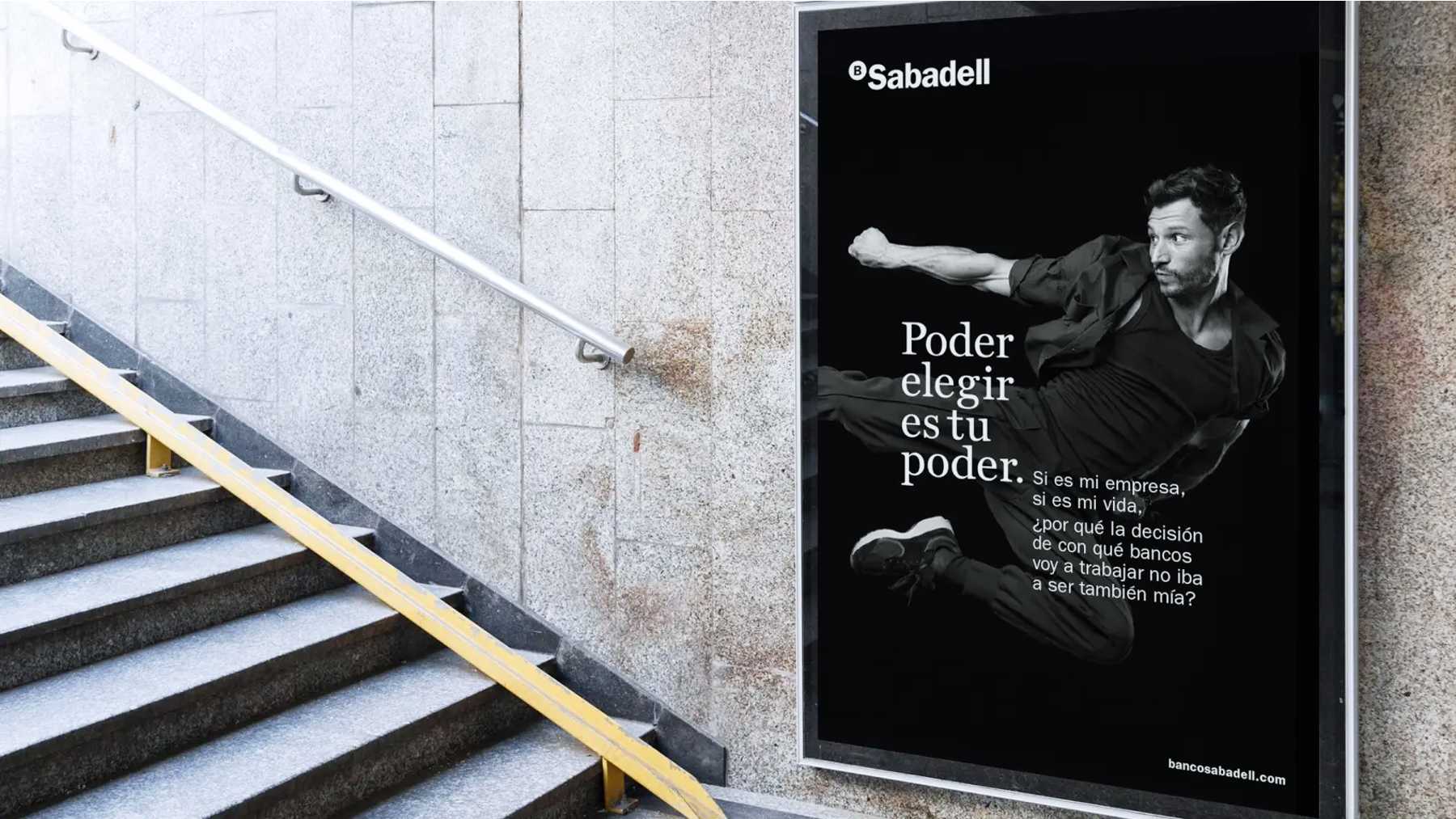 Anuncio de Banco Sabadell en el Metro de Madrid.