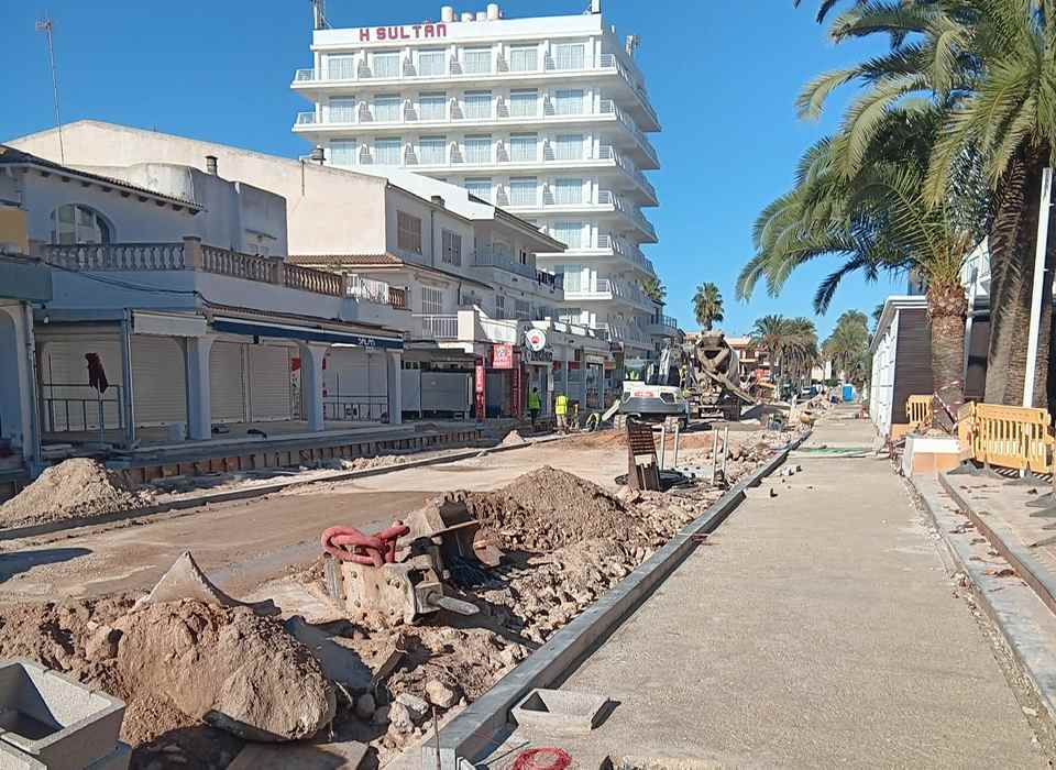 Santa Margalida invierte más de 10 millones en obras para mejorar el núcleo turístico de Can Picafort.