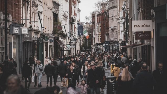 Cómo emigrar a Dublín desde España, emigrar a Irlanda si eres español, Dublín busca españoles para trabajar, trabajar en Dublín sin saber inglés.