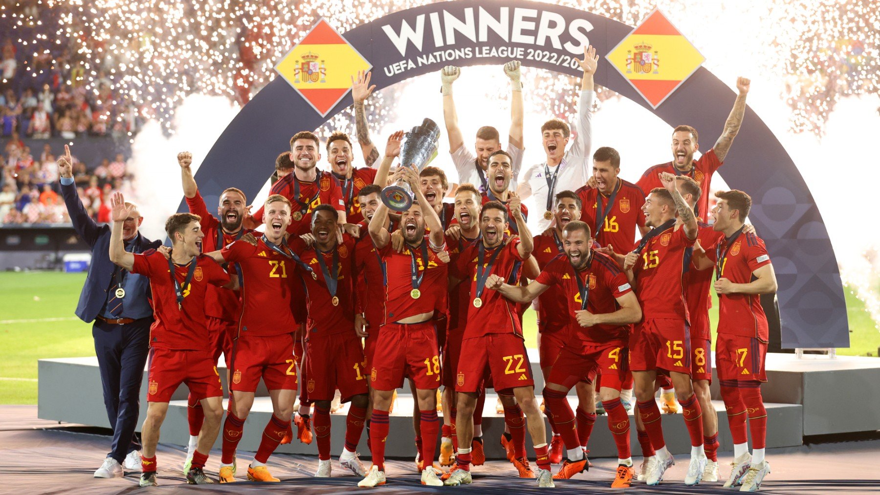 España levanta el título de campeones de la Liga de Naciones en 2023. (Getty)