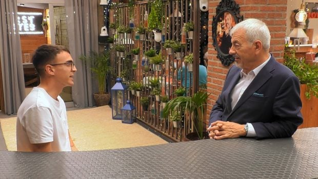 Josep y Carlos Sobera en First Dates. (Mediaset)