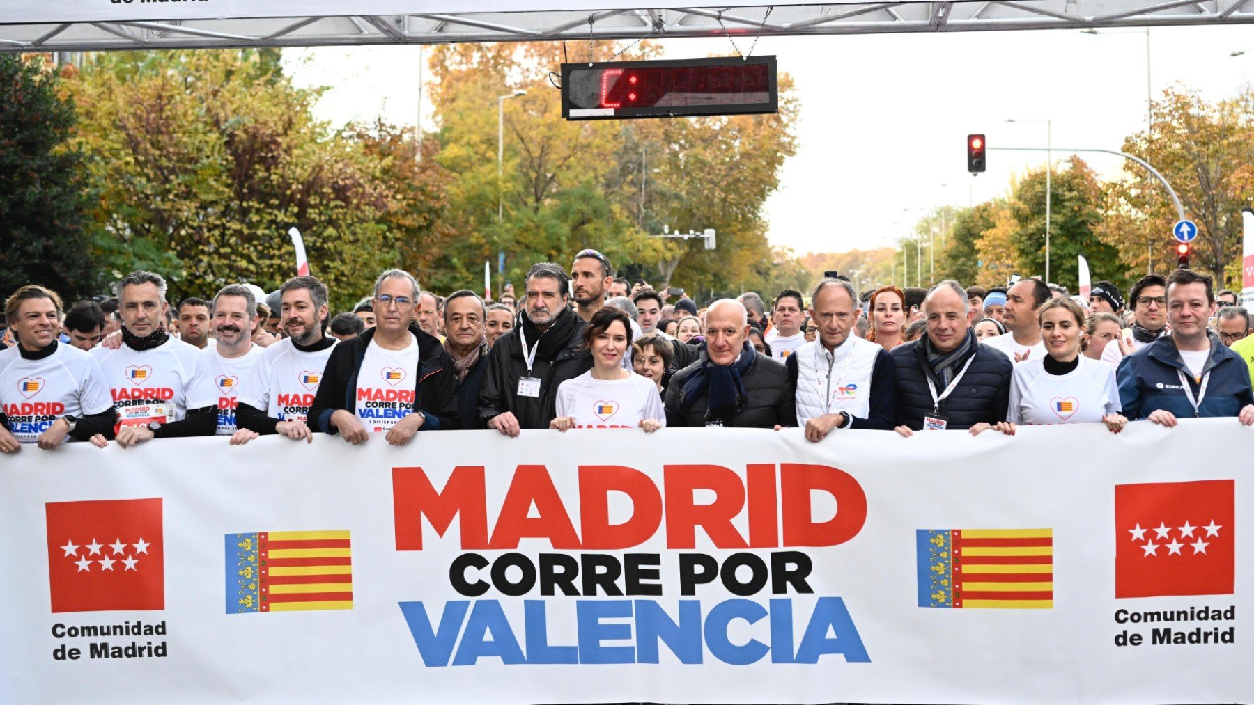 Ayuso participa en la carrera ‘Madrid corre por Valencia’