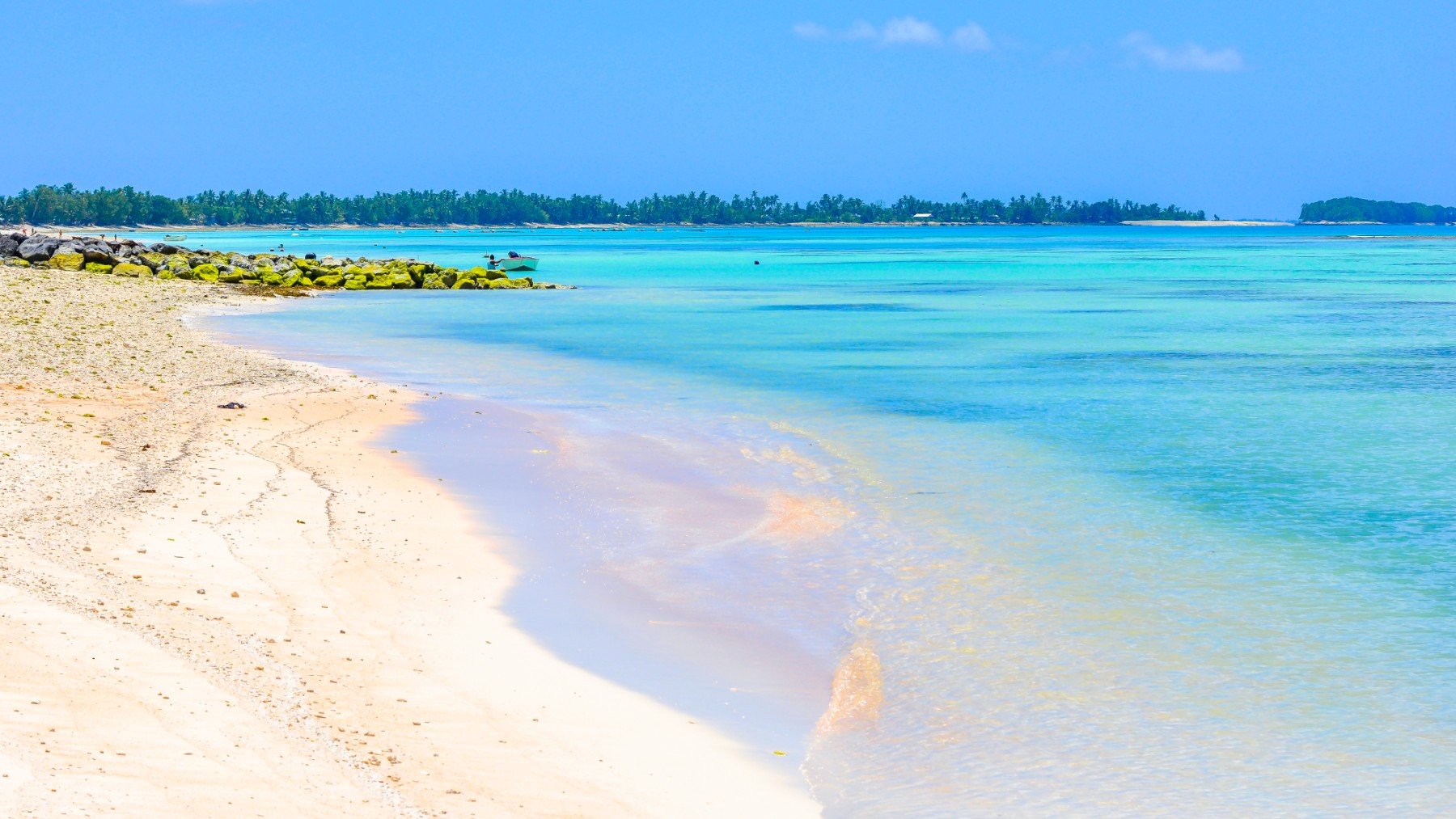 Playa en una de las islas de Tuvalu