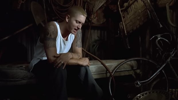 Eminem en el videoclip de Cleanin' Out My Closet. (YouTube)