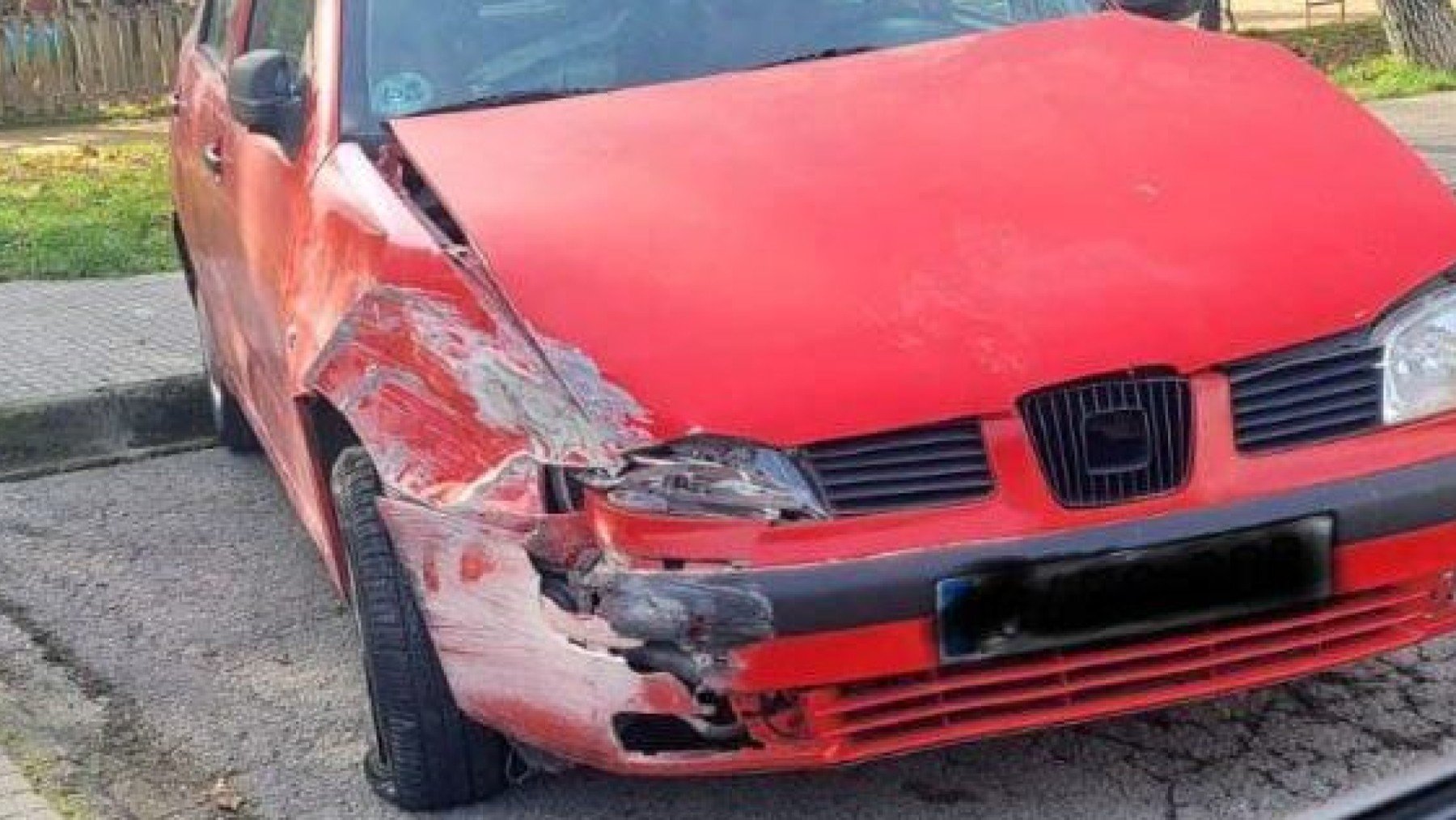 El conductor detenido por reiteración delictiva terminó sufriendo un accidente en Osona (Barcelona).