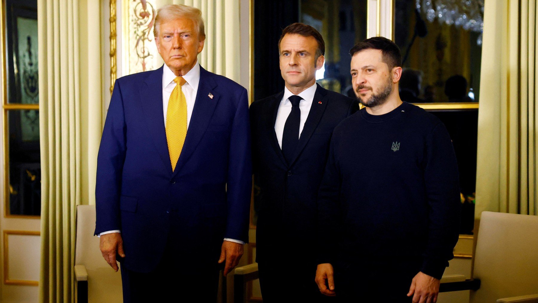 Trump, Macron y Zelenski se encuentran en el Elíseo antes de la ceremonia de reapertura. (Foto: Efe)