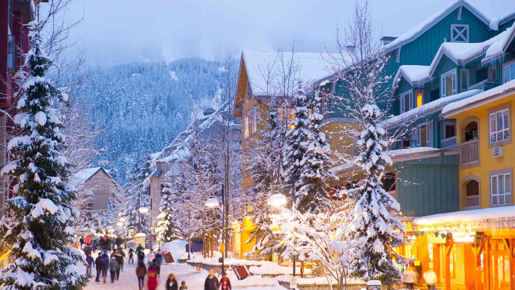 Pueblo cubierto de nieve.