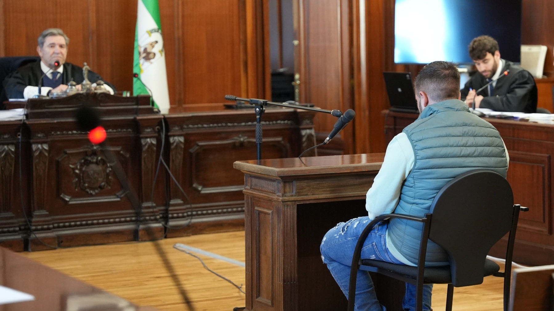 El asesino confeso, durante el juicio en la Audiencia de Sevilla. (Foto: EP)