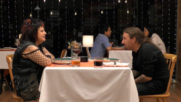 Kova y Beli, dos comensales que han acudido a First Dates (Atresmedia).