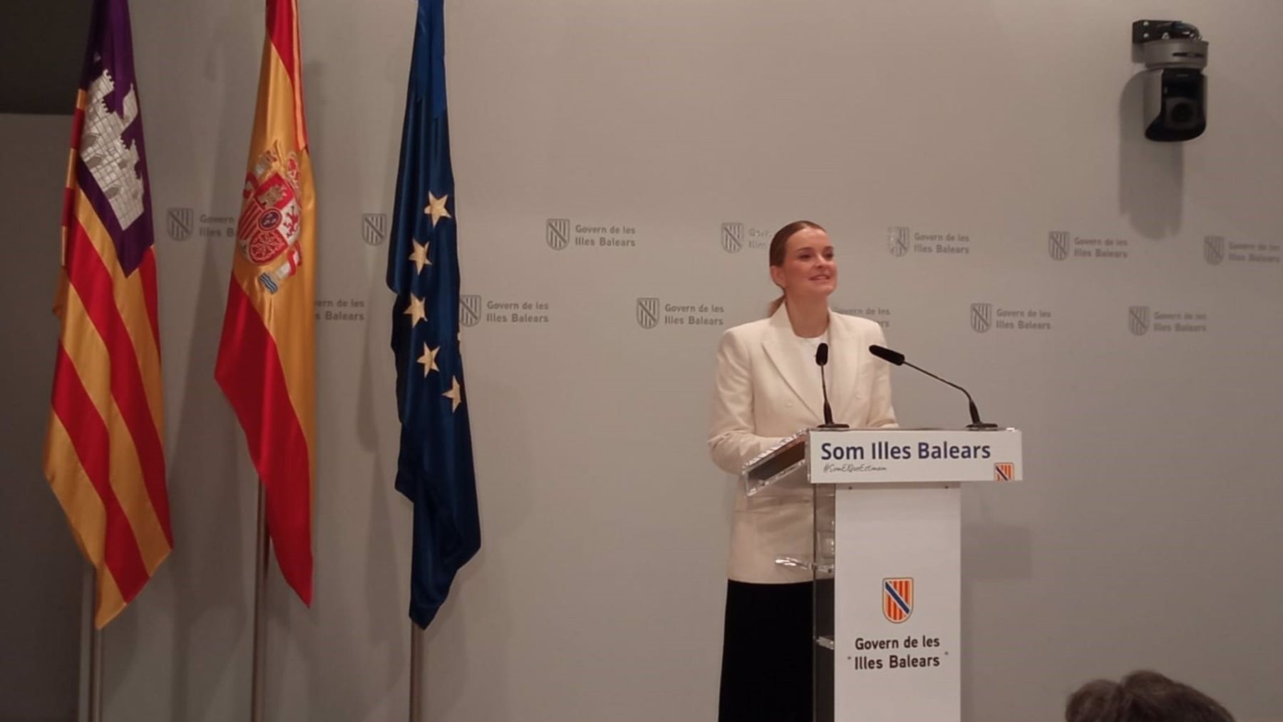 La presidenta balear, Marga Prohens, durante su comparecencia ante la prensa.