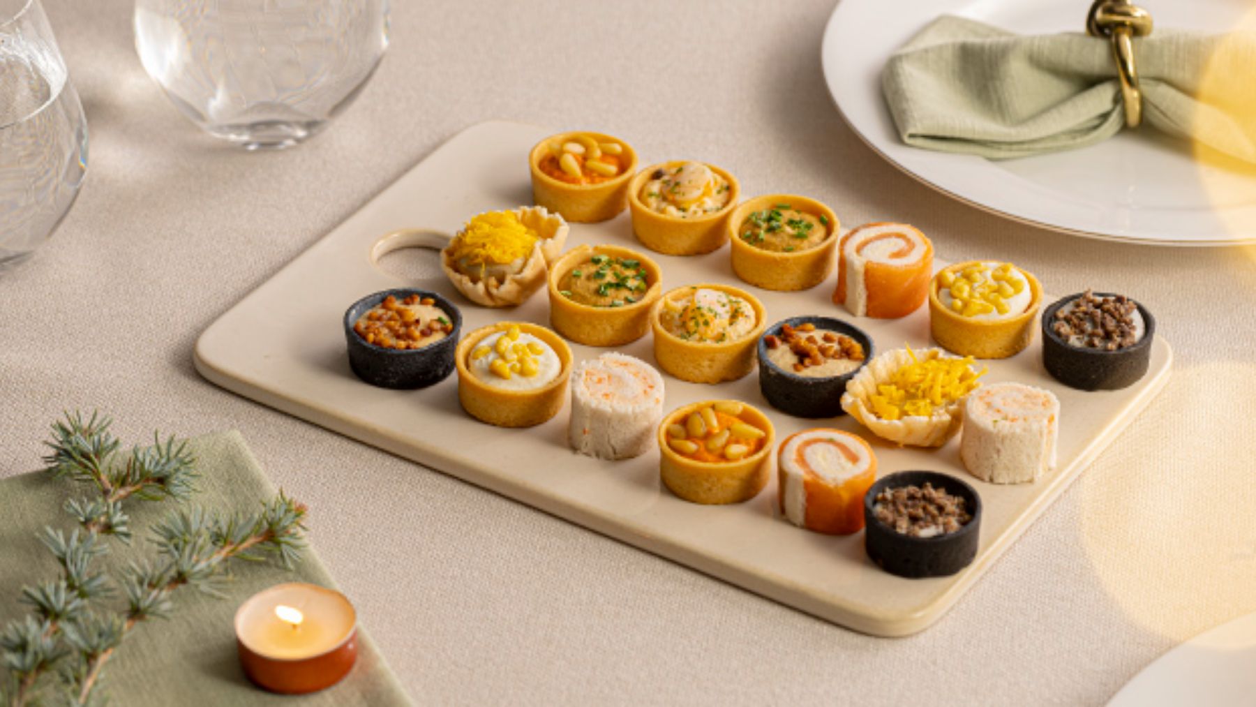 Plato de canapés de Mercadona.