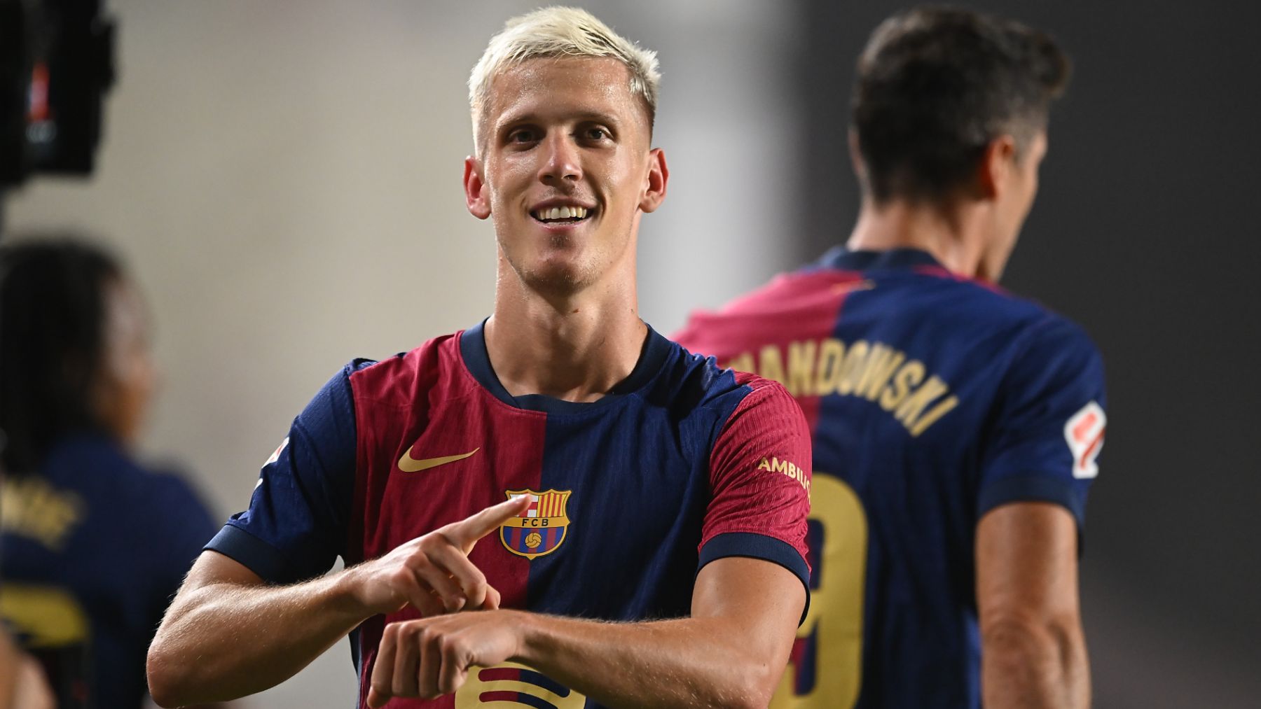 Dani Olmo celebra un gol con el Barcelona. (Getty)