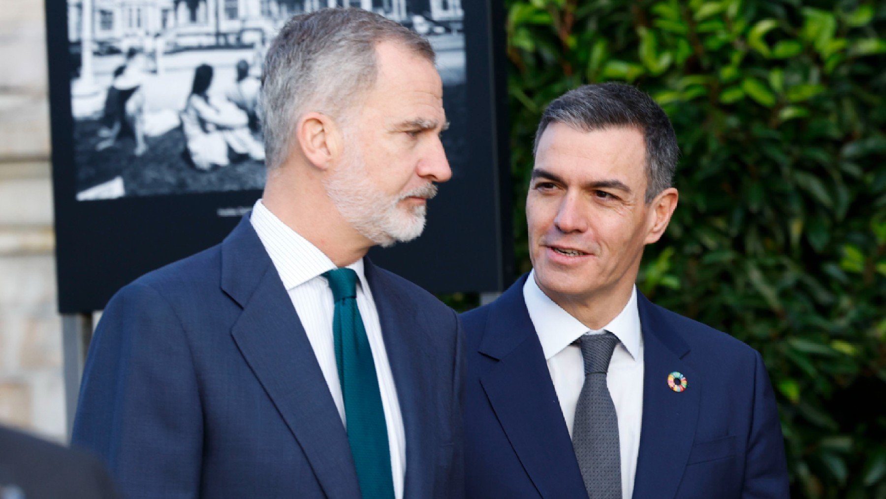 Felipe VI y Pedro Sánchez en la Conferencia de Presidentes.