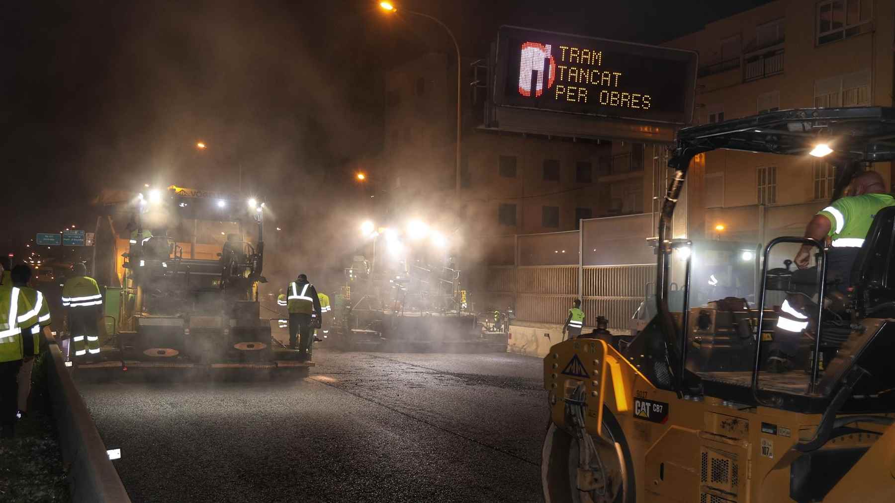 Obras de reasfaltado del Consell de Mallorca en la Vía de Cintura de Palma.