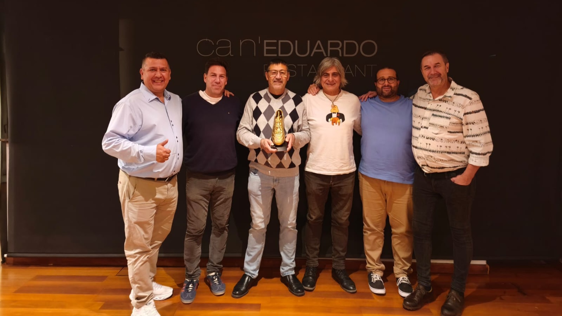 Luis Cabezas, Mauro Infantino, Aníbal Peita, Carlos Garibotti, Rodrigo Virigilio y Johnny Moloney.