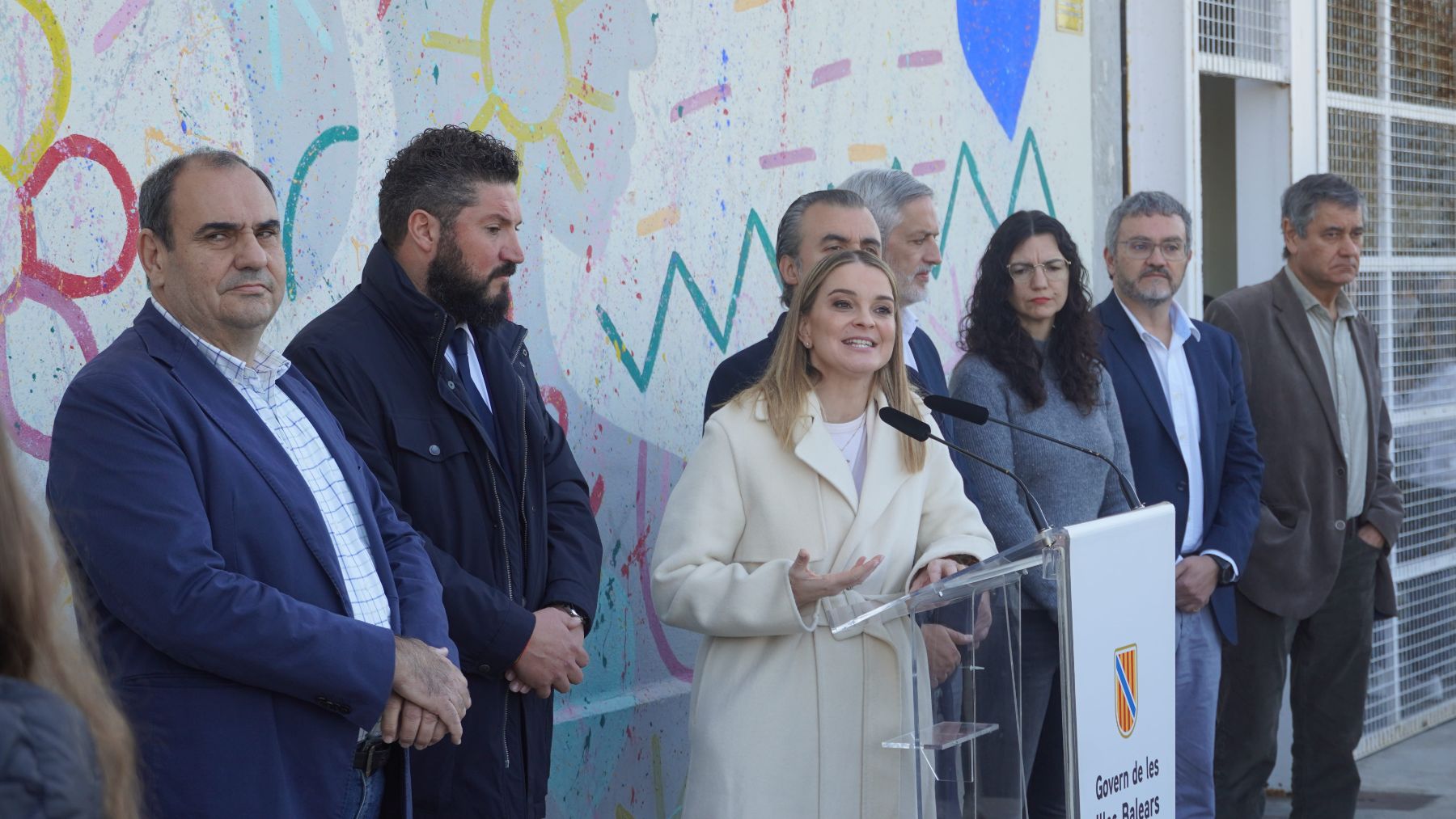 Marga Prohens durante su visita al Instituto Sant Marçal de Marratxí.