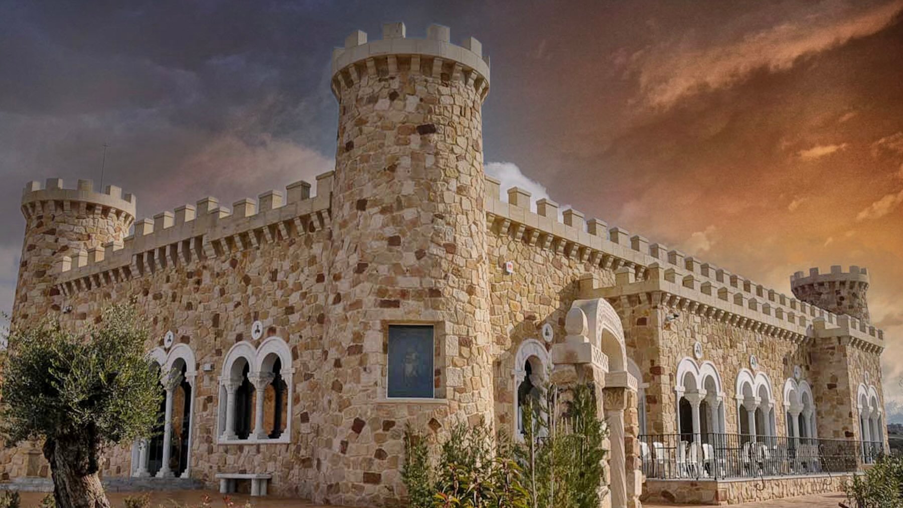 Restaurante Castillo de Izán. Foto:  Castillo de Izán.