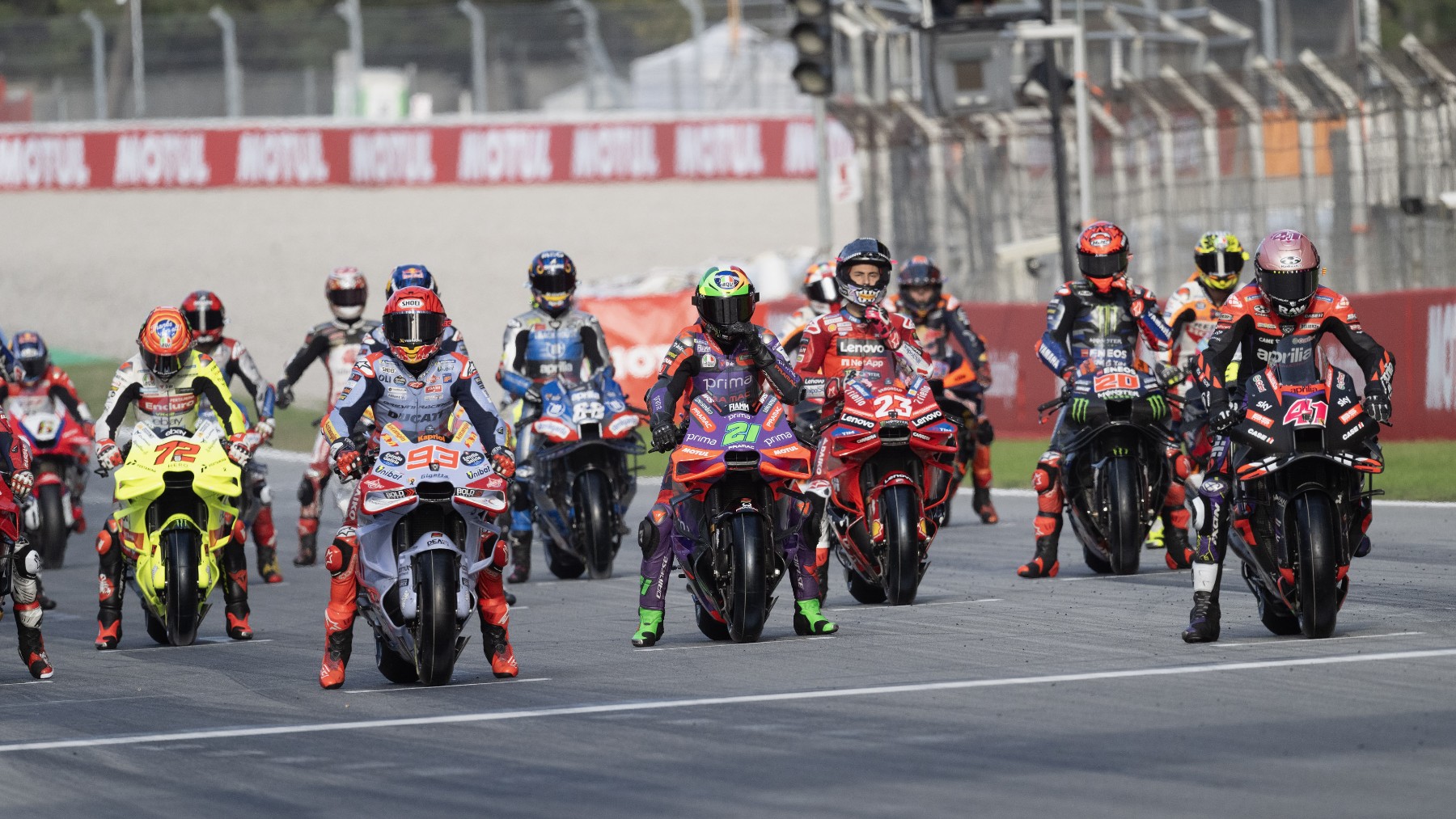 Parrilla de salida del último Gran Premio de MotoGP 2024. (Getty)