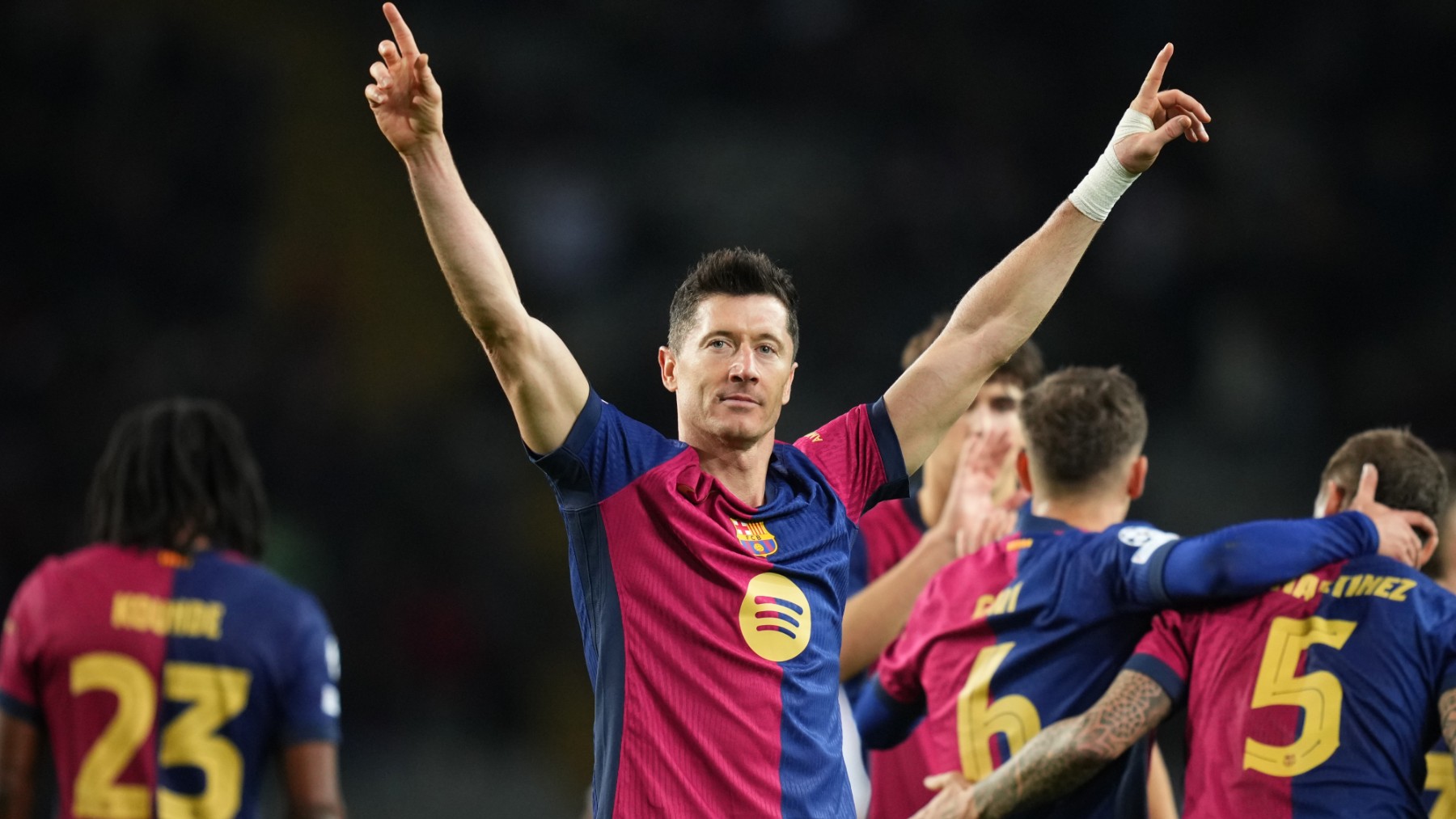 Lewandowski durante un partido con el Barcelona. (Getty)