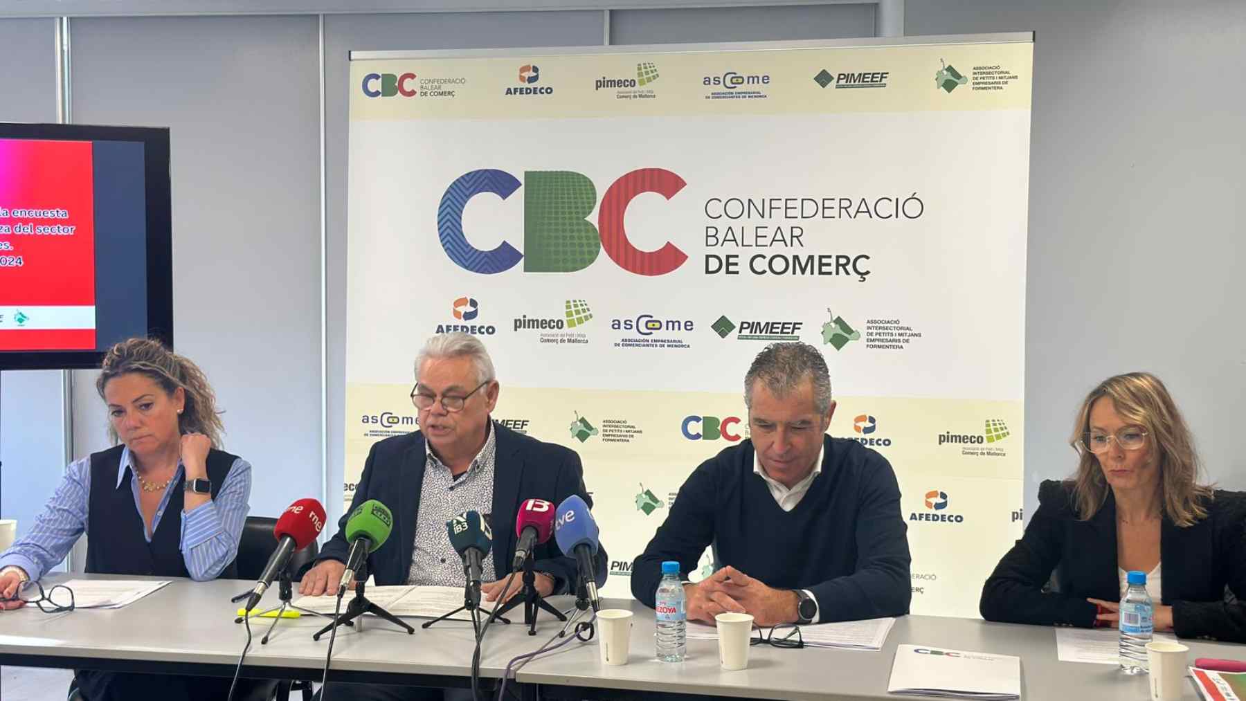 Presentación de la encuesta de valoración de la temporada por el pequeño comercio de Baleares.