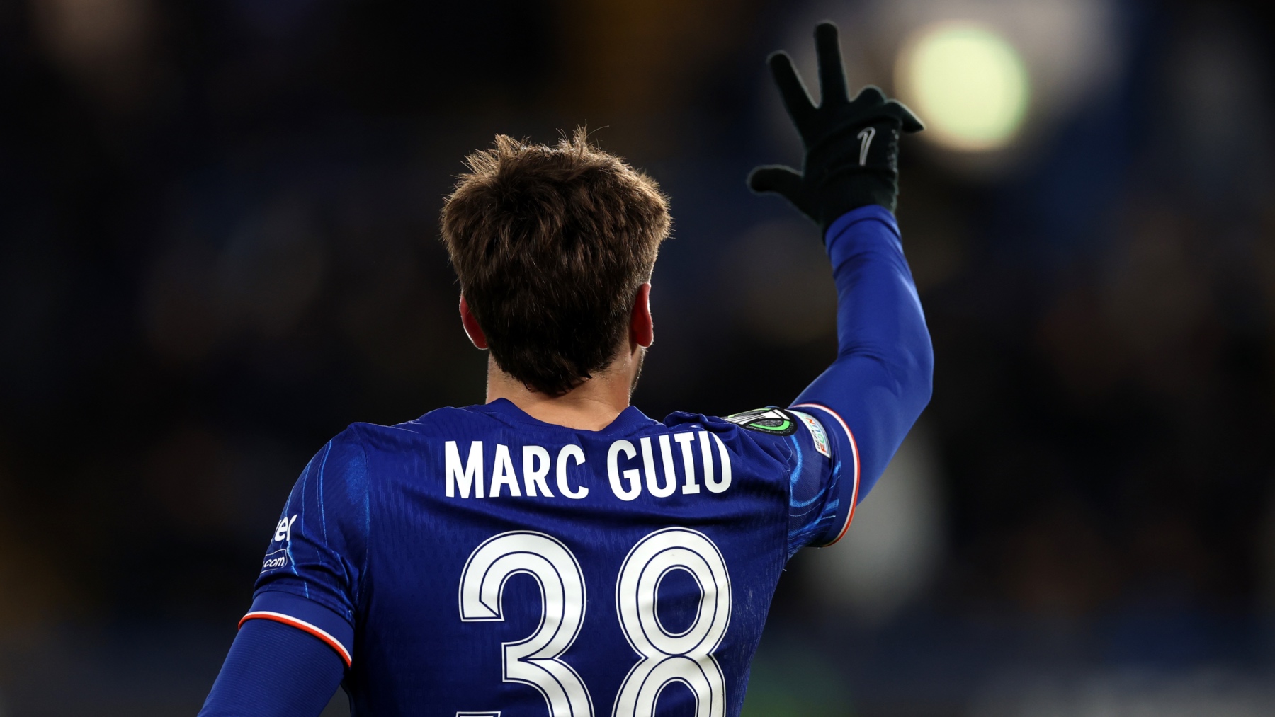 Marc Guiu celebra su tercer gol con el Chelsea en Conference League. (Getty)