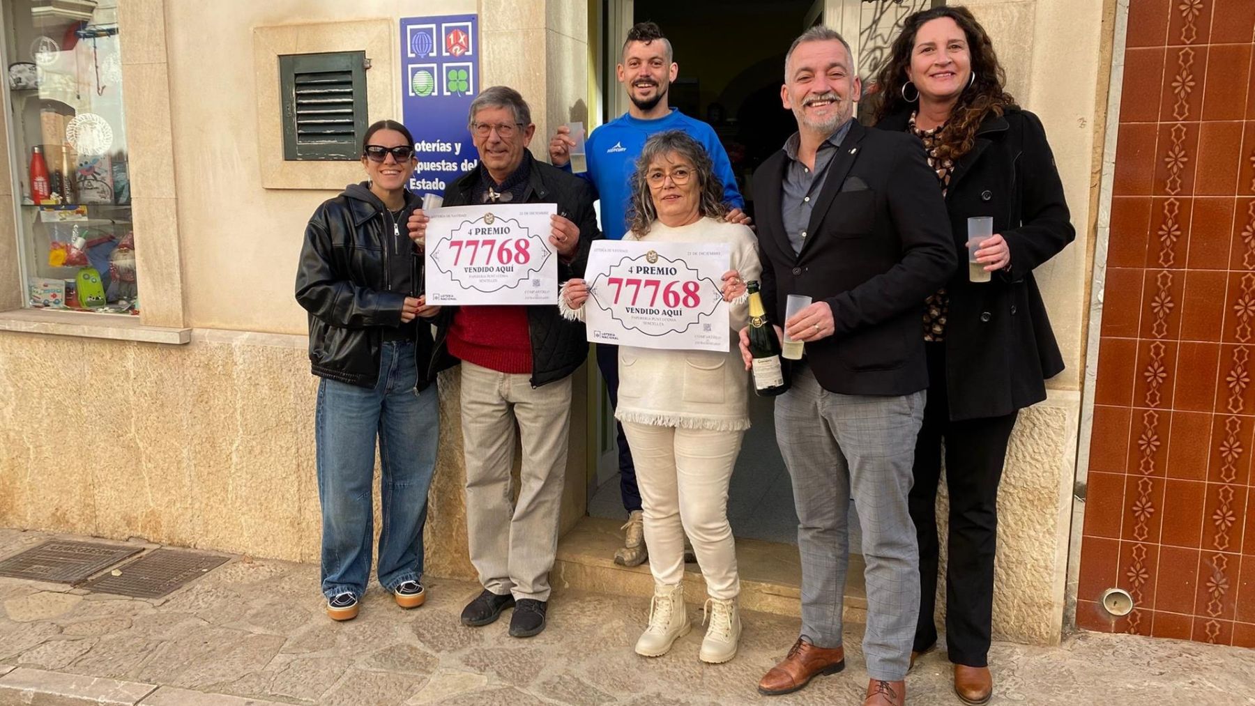 Aida Alcolea, Rafel Florit, Tomeu Florit, Caty Mari Verd (Propietaria), Joan Carles Verd Y Maria Amorós. (Europa Press)