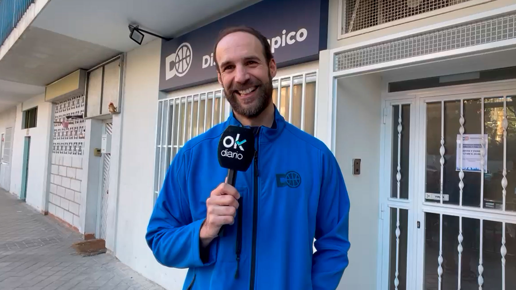 OKDIARIO, en el madrileño barrio de San Blas, premiado en la Lotería de Navidad.