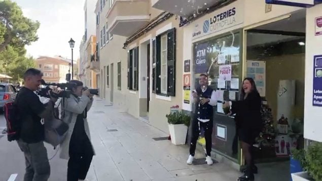 ‘El Gordo’ repartió casi 20 millones de euros en administración de la plaza de Es Pins, en Menorca.