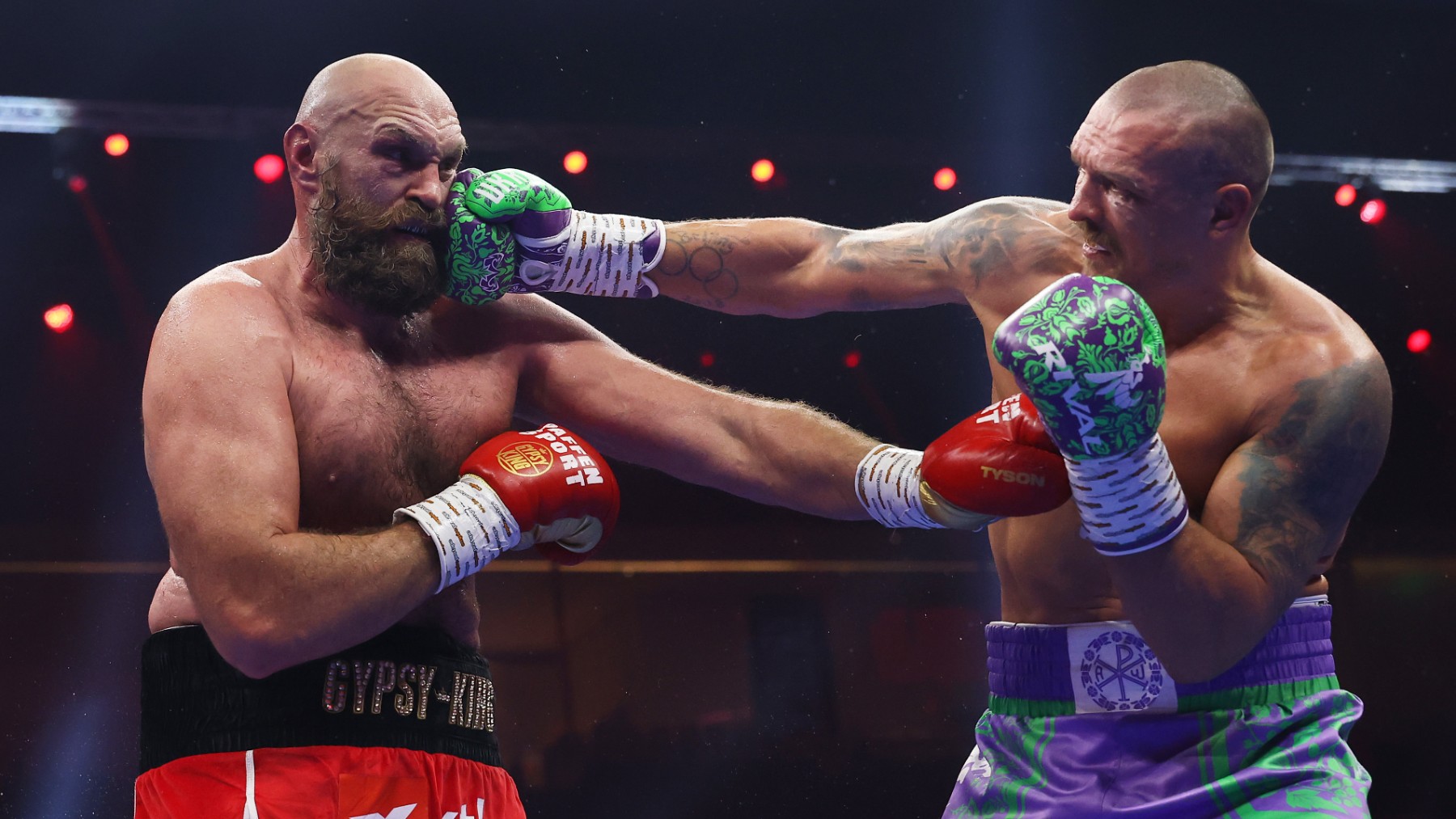 Usyk ganó a Tyson Fury en un mediático combate en Arabia. (Getty)