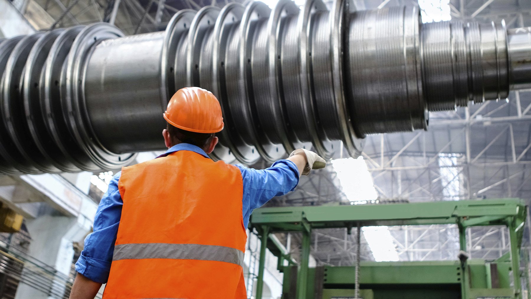 Los ingresos de la industria vuelven a caer en enero a las puertas de la guerra comercial