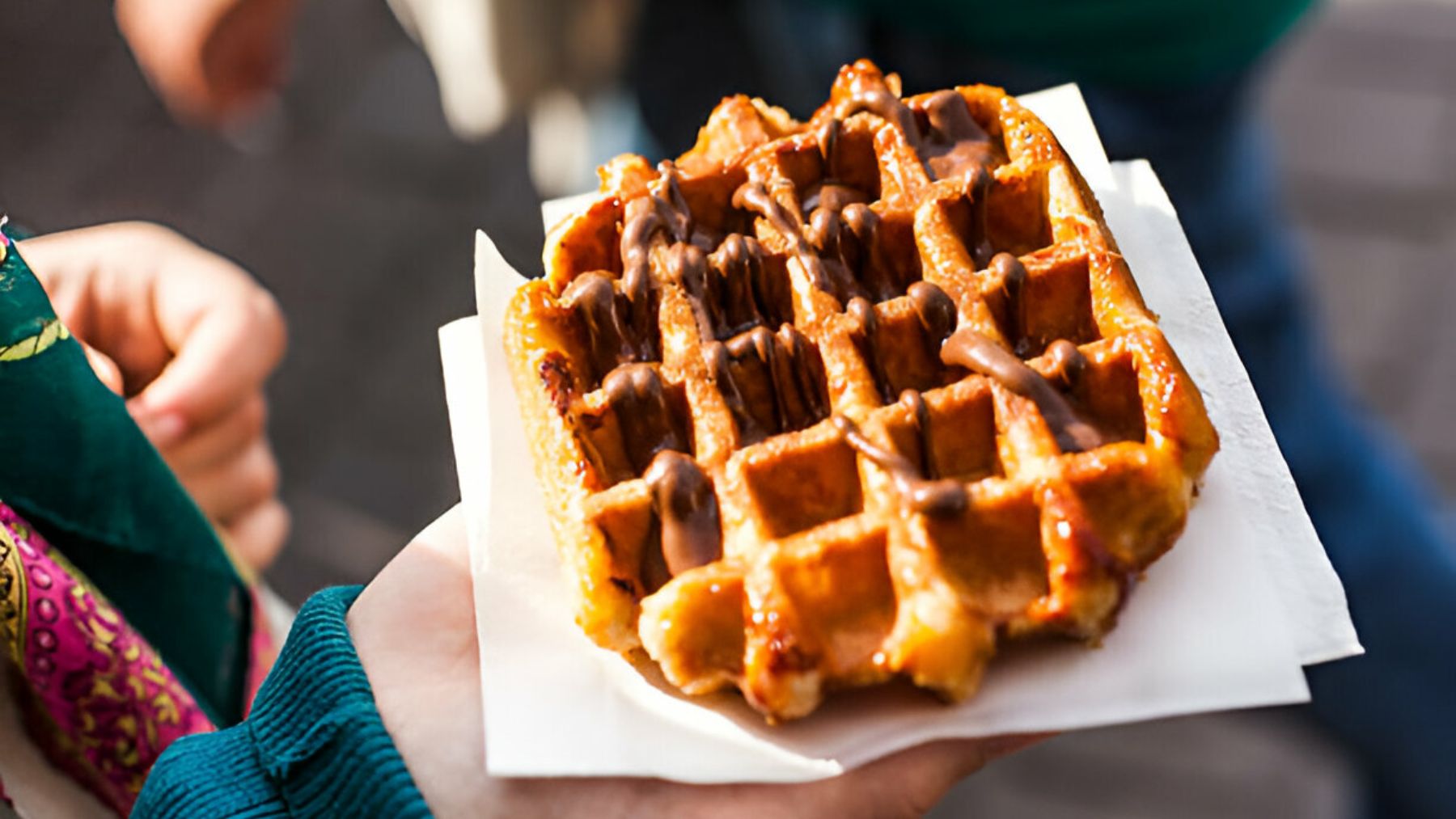 Waffle con chocolate.