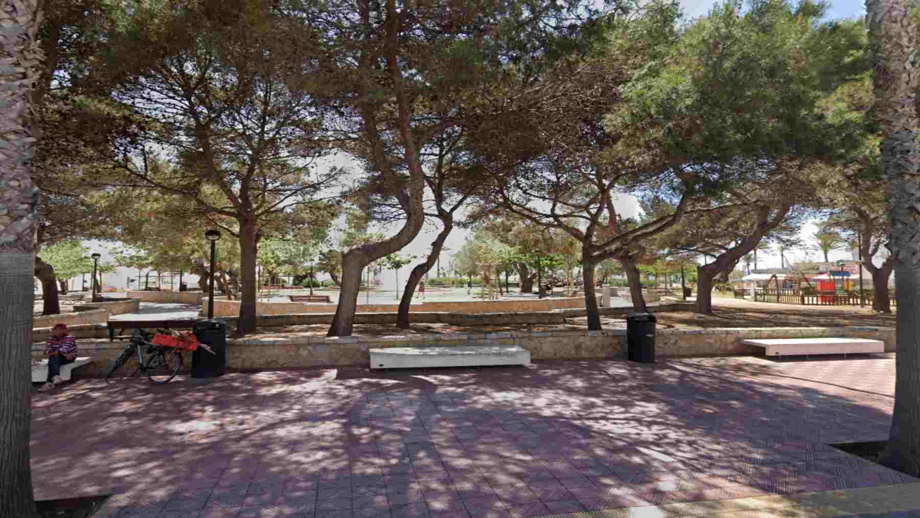 Estado actual de la plaza de Las Maravillas en primera línea de Playa de Palma.