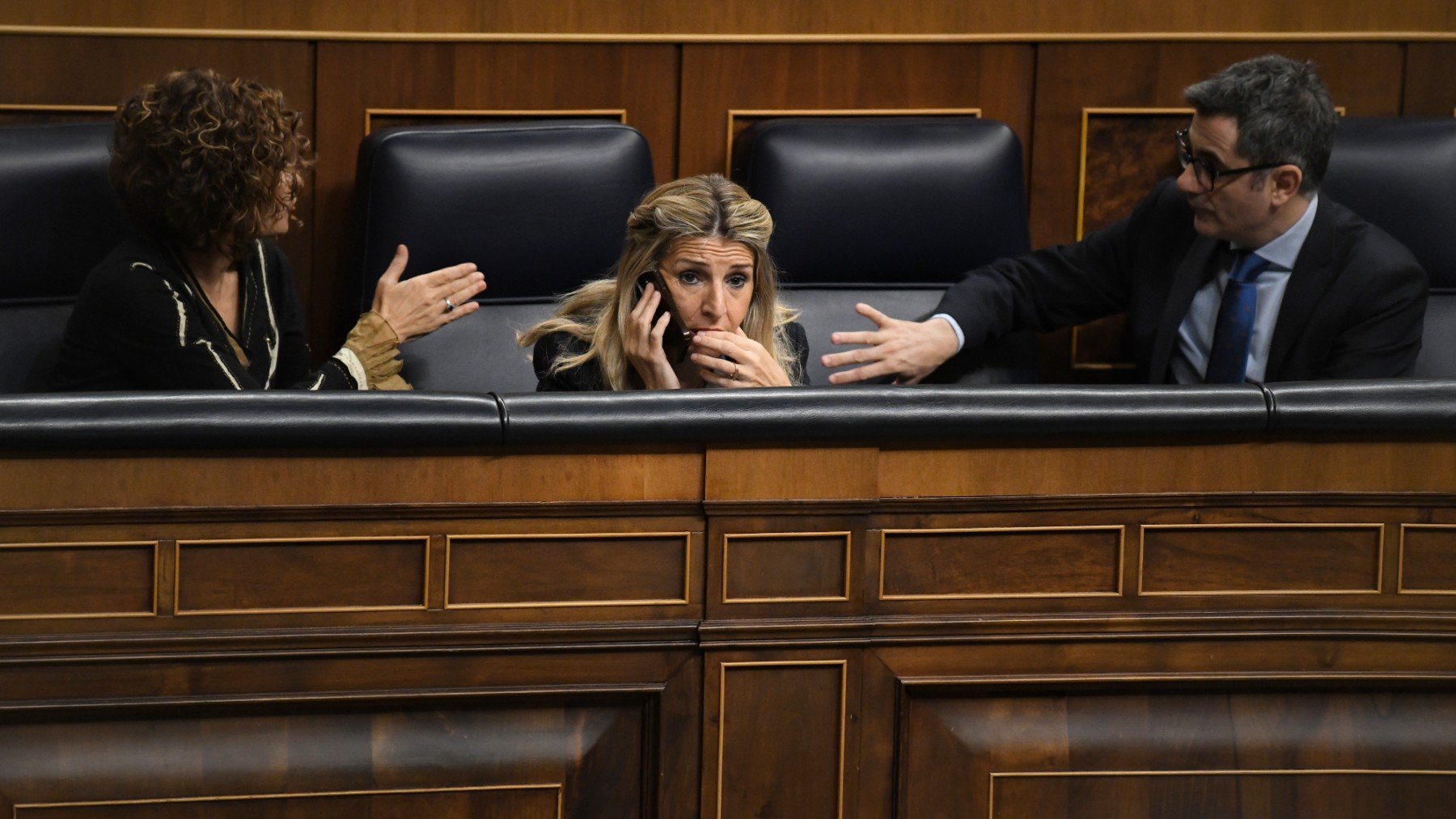 Montero, Díaz y Bolaños, en el Congreso. (EP)