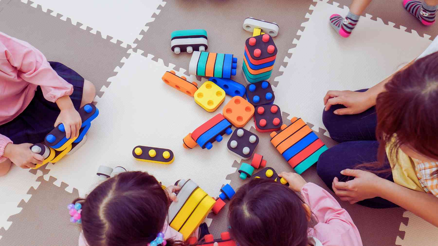 Niños en la escuela.