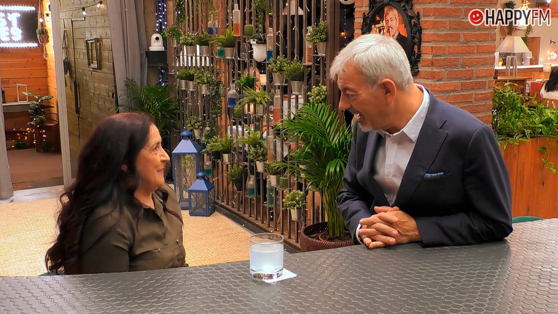 Carmen y Carlos Sobera en First Dates. (Mediaset)