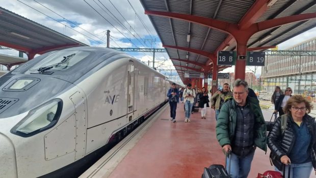 AVE, Avril, Talgo, Renfe, Chamartín, Madrid, tren, trenes