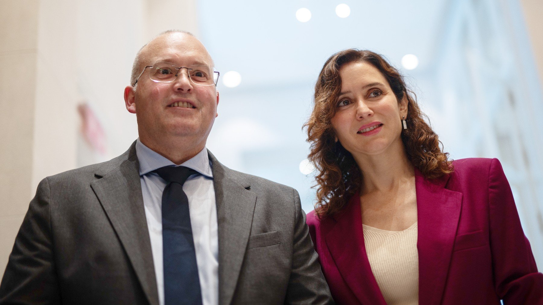 Isabel Díaz Ayuso y Miguel Tellado (Foto: EP)