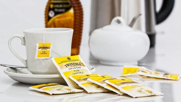 Descubrimiento científico, cáncer y microplásticos, descubren microplásticos en en té, la ciencia descubre por qué no hay que tomar así el té.