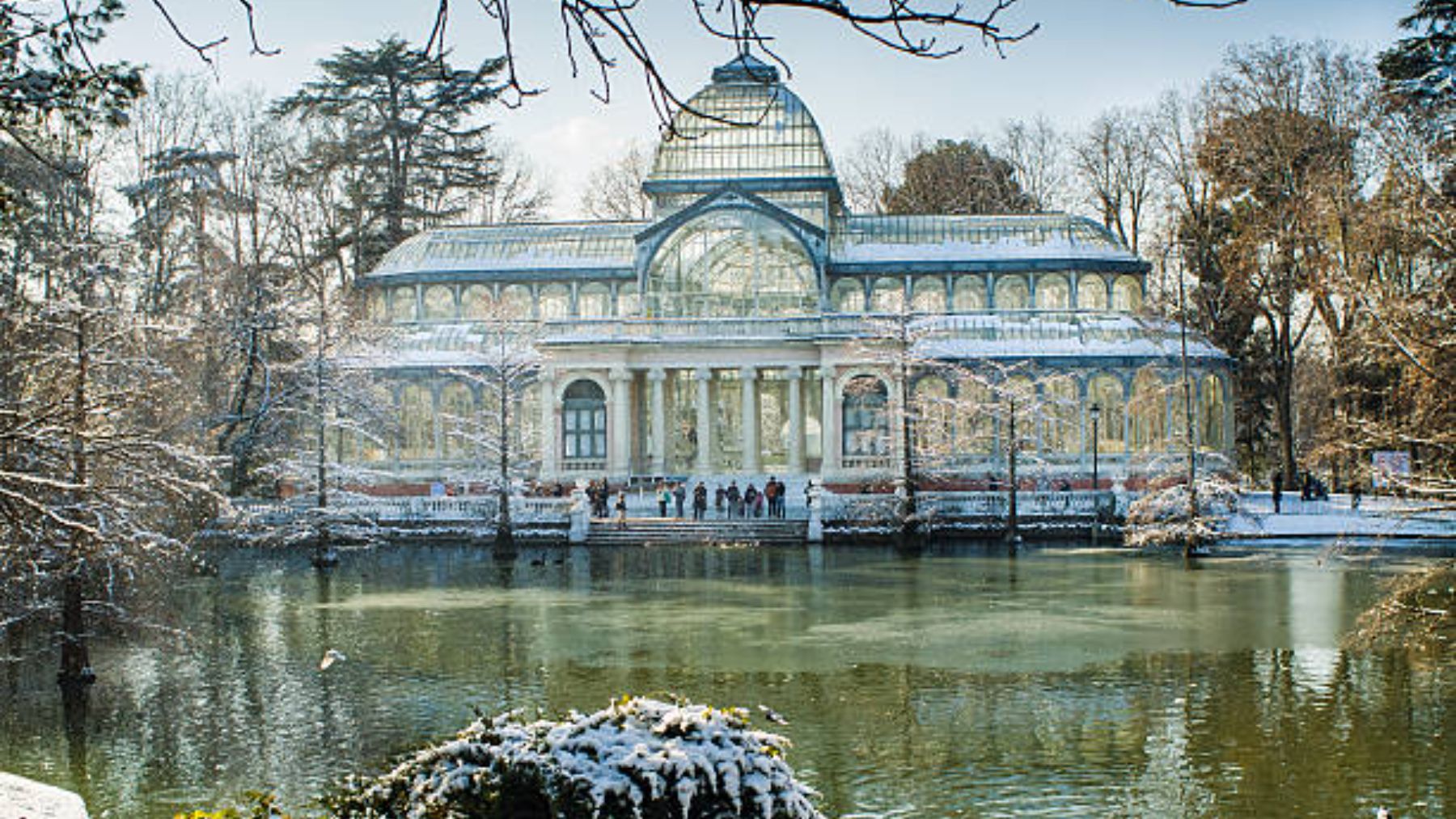 Palacio de Cristal en invierno en Madrid.