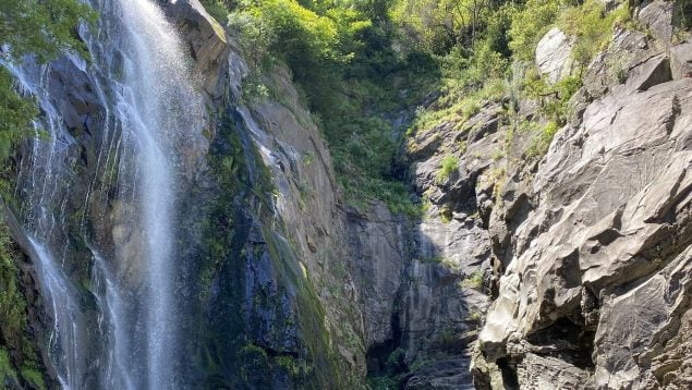 mejor cascada de Galicia, ruta en Galicia más espectacular, mejor ruta gallega para hacer en invierno, mejor ruta en Galicia en invierno,