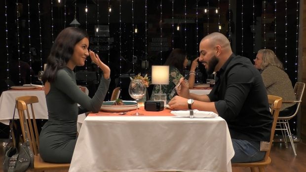 Elena y Óscar en First Dates. (Mediaset)