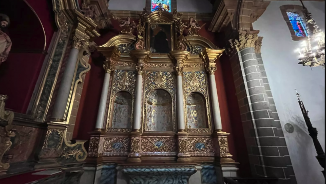 Terminan la restauración del Retablo de San José de Nuestra Señora del Pino (Teror) con la colaboración de la UD Las Palmas