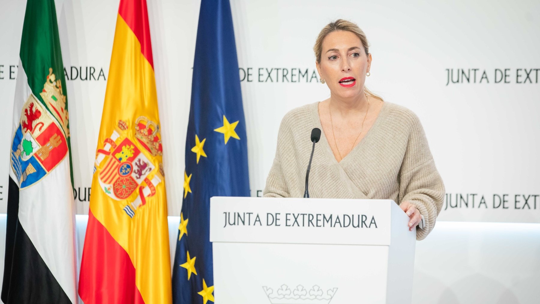 La presidenta de Extremadura, María Guardiola. (EP)